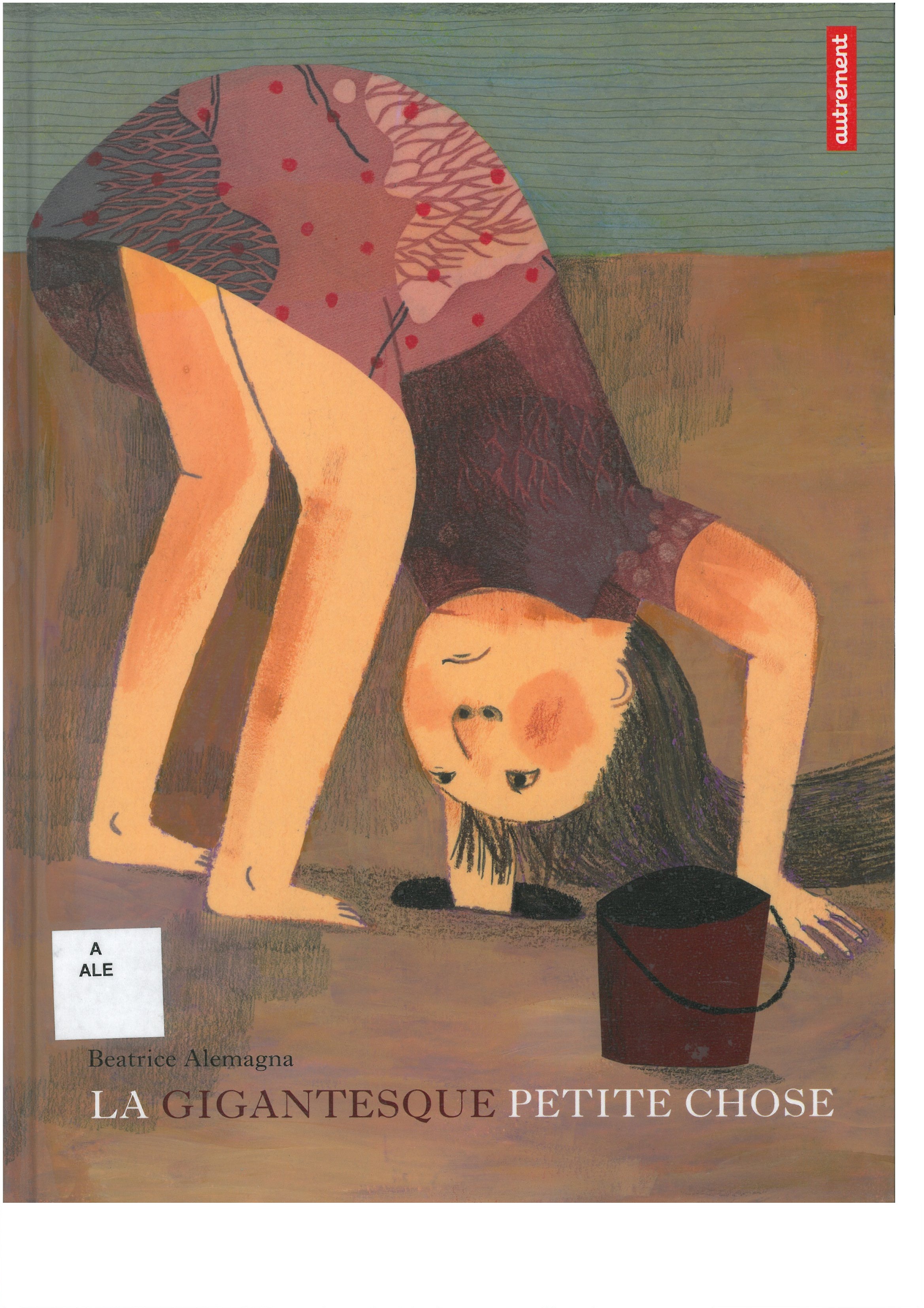 Gigantesque petite chose